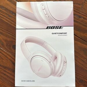 NEW IN BOX Bose QuietComfort Headphones